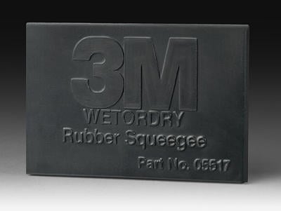 3M 5517 Rubber Squeegee, flexible and durable, ideal for smoothing glazing putty and removing sanding slush in auto body repairs.